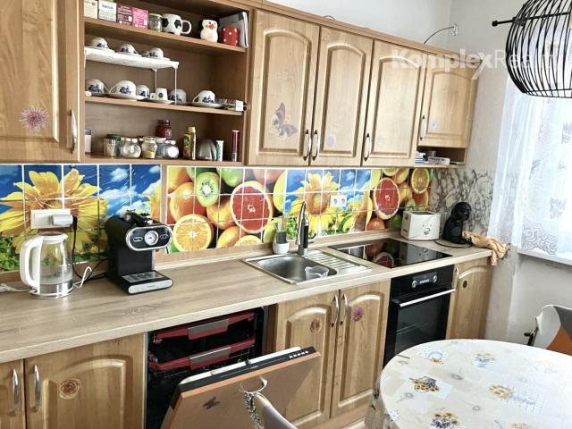 Predaj- priestranný 4 izbový dom  s pekným pozemkom v obci Dolný Ohaj