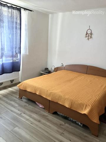 Predaj- priestranný 4 izbový dom  s pekným pozemkom v obci Dolný Ohaj