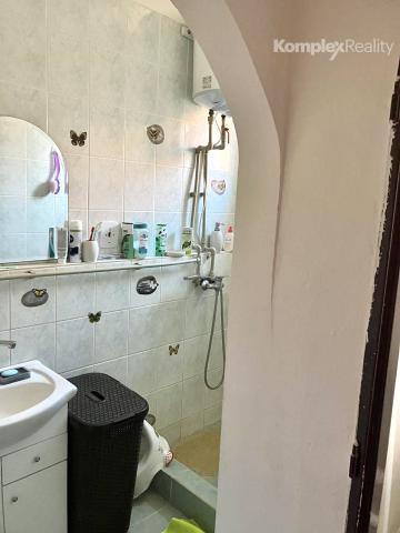 Predaj- priestranný 4 izbový dom  s pekným pozemkom v obci Dolný Ohaj