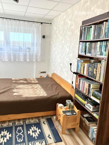 Predaj- priestranný 4 izbový dom  s pekným pozemkom v obci Dolný Ohaj