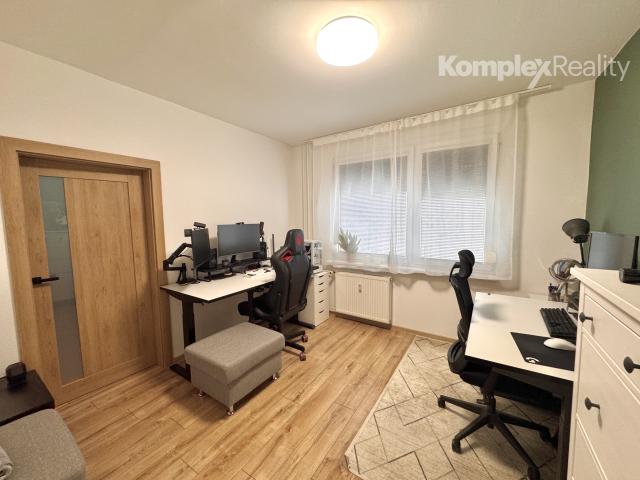 Na predaj moderné bývanie s výhľadom na mesto – 3-izbový byt na Novomeského ulici v Šali