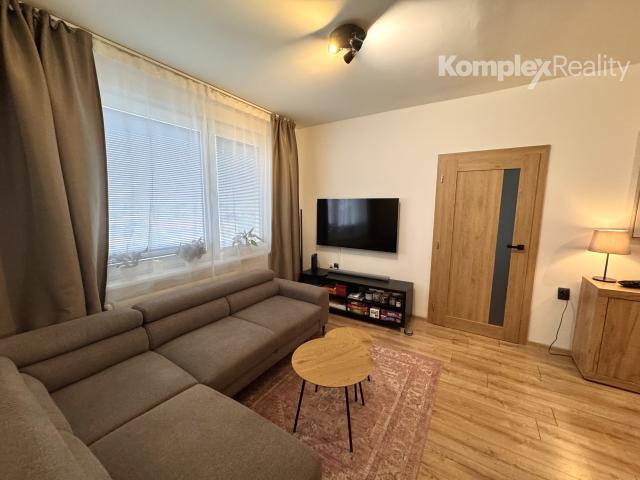 Na predaj moderné bývanie s výhľadom na mesto – 3-izbový byt na Novomeského ulici v Šali