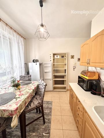 Prenájom- 2 izbový zariadený byt, centrum Nové Zámky