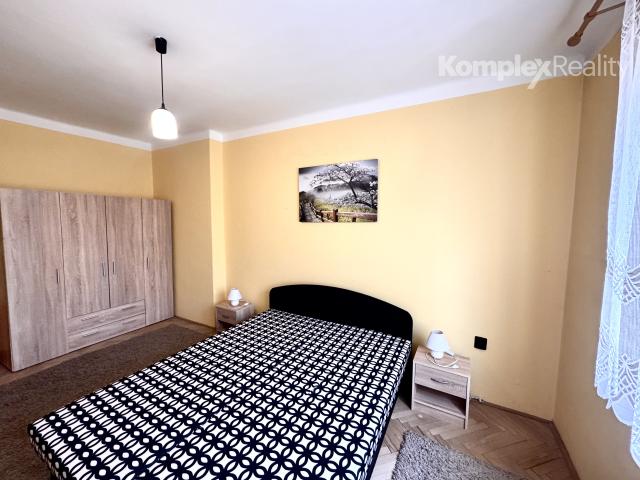 Prenájom- 2 izbový zariadený byt, centrum Nové Zámky