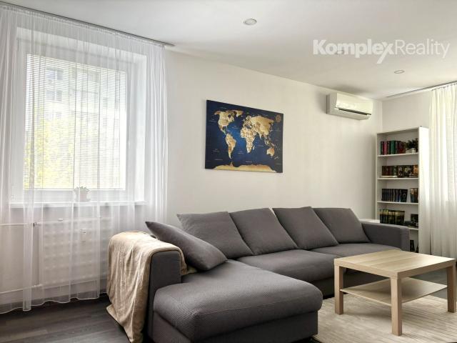 Predaj- 3 izbový byt 84m2 po rekonštrukcii, JUH Nové Zámky