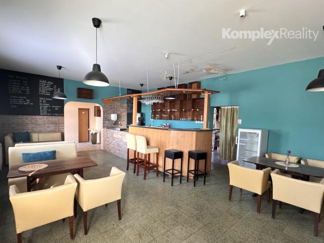 Na predaj komerčný objekt v obci Andovce, len 2 km od Nových Zámkov.