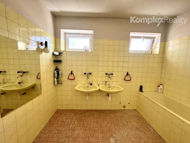 PREDAJ-EXKLUZÍVNA PONUKA – PRIESTRANNÝ RODINNÝ DOM V NAJVYHĽADÁVANEJŠEJ LOKALITE NOVÝCH ZÁMKOV