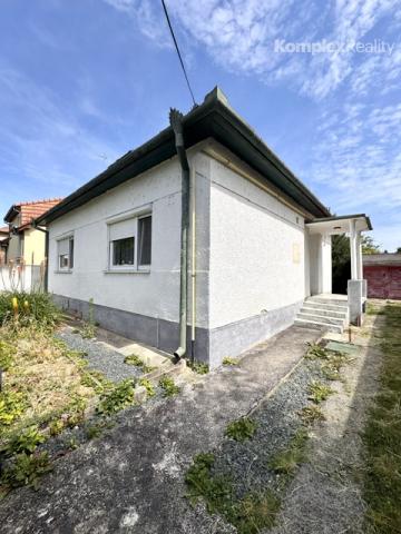 Predaj-Exkluzívne– Rodinný dom s veľkým pozemkom v obľúbenej lokalite mesta Šaľa