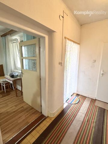 Rodinný dom s veľkým pozemkom a vinicou v obci Hul – ideálne miesto pre pokojný život aj hospodárenie
