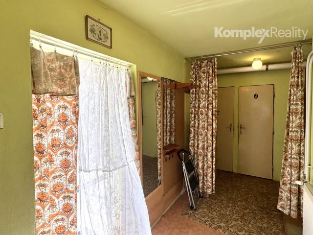 Na predaj – 3 izbový rodinný dom Andovce, len 2 km od Nových Zámkov s vizualizáciou rekonštrukcie