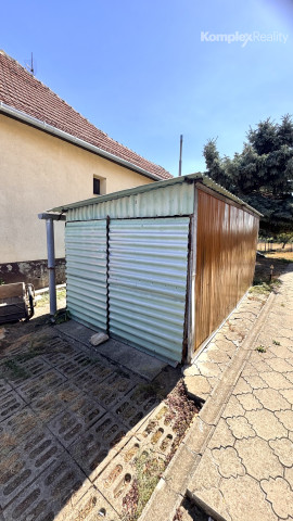 NA PREDAJ 3-IZBOVÝ RODINNÝ DOM S PRIESTRANNÝM POZEMKOM – ŠURANY