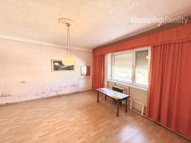 NA PREDAJ 3-IZBOVÝ RODINNÝ DOM S PRIESTRANNÝM POZEMKOM – ŠURANY