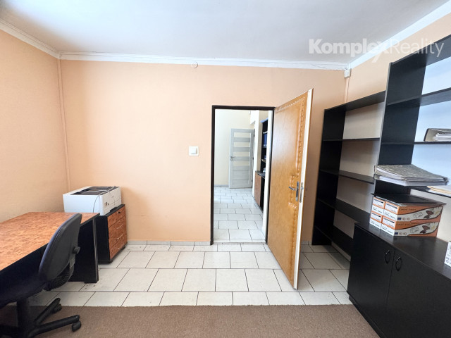INVESTIČNÁ PRÍLEŽITOSŤ – PRIEMYSELNÝ AREÁL V ŠURANOCH ,POZEMOK 4 345 m²