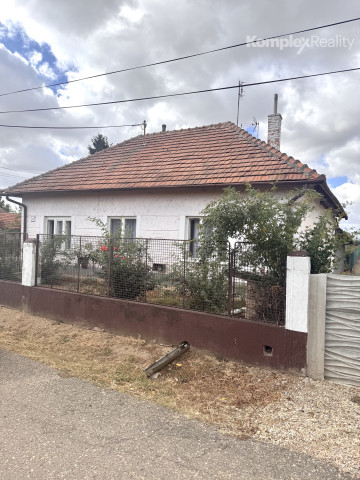 PREDAJ- RODINNÝ DOM S VEĽKÝM ROŽNÝM POZEMKOM 1 744 m² – RÚBAŇ